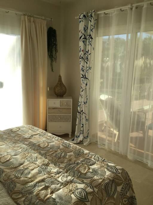 Alcazaba Blue Lagoon 3 Bedroom, Ground Floor Apartment Estepona Kültér fotó