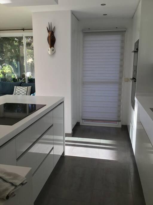 Alcazaba Blue Lagoon 3 Bedroom, Ground Floor Apartment Estepona Kültér fotó