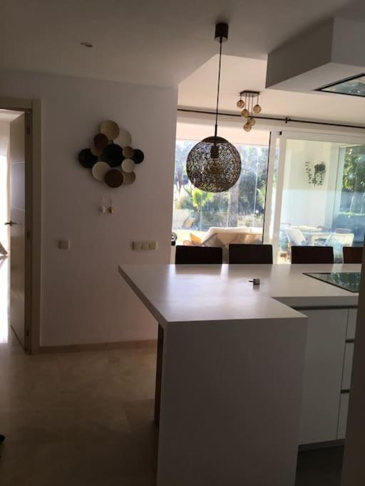 Alcazaba Blue Lagoon 3 Bedroom, Ground Floor Apartment Estepona Kültér fotó